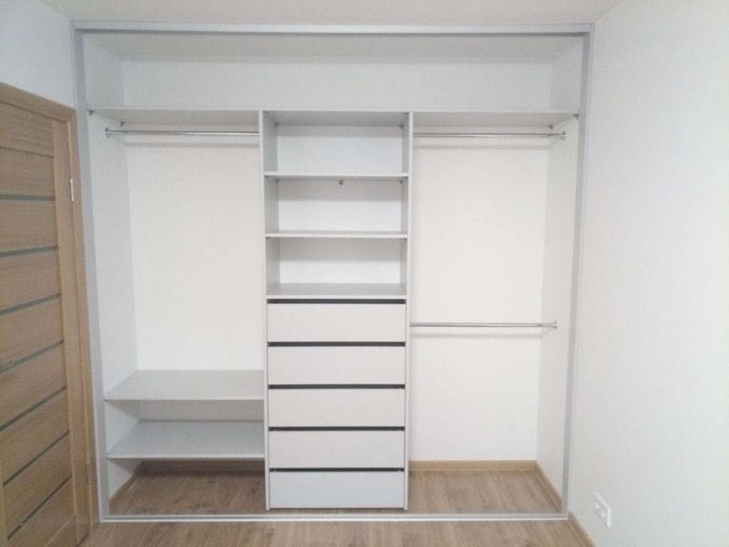 Nestandartiniu baldų projektavimas gamyba ir montavimas