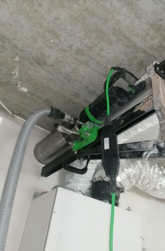 Skylių gręžimas, angų pjovimas