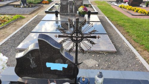 Kalvio darbai kapams