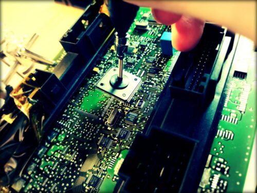 Technikos remontas. Elektronikos taisymas. 910